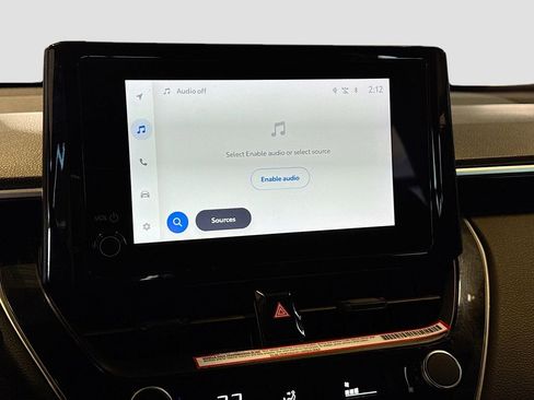 Used 2024 Toyota Corolla Cross SE image 12