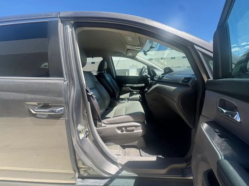 Used 2014 Honda Odyssey EX image 12