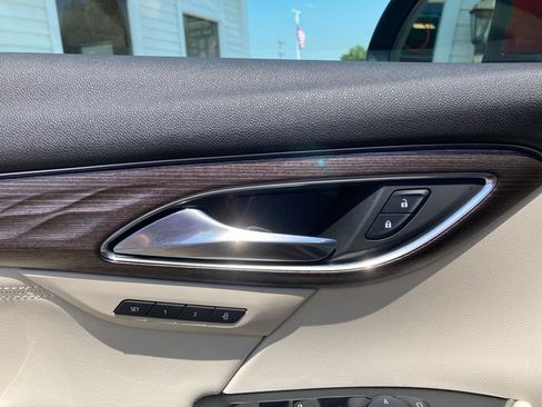 Used 2021 Buick Envision Avenir w/ Technology Package II AWD/4WD image 22
