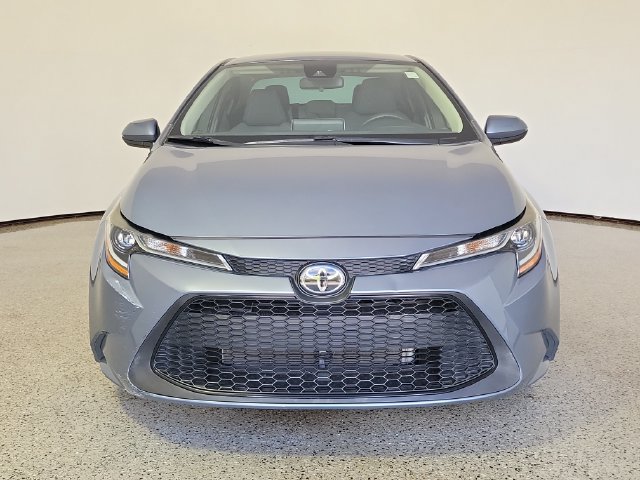 Used 2021 Toyota Corolla LE FWD image 3