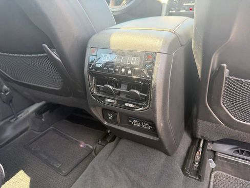 Used 2023 Jeep Grand Cherokee L Summit w/ Advanced Protech Group IV AWD/4WD image 39