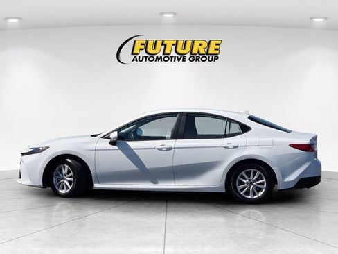 Certified 2025 Toyota Camry LE FWD image 9