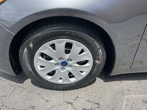 Used 2019 Ford Fusion S image 29