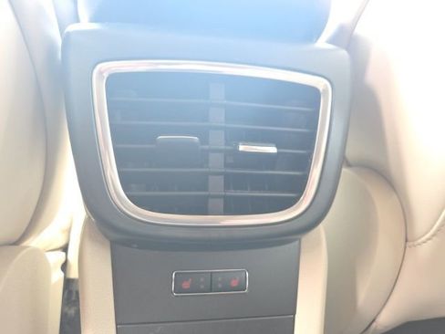 Used 2019 Lincoln Nautilus Reserve image 17