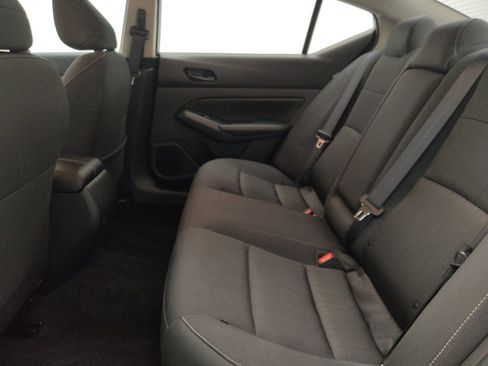 Used 2025 Nissan Altima 2.5 SV FWD image 18