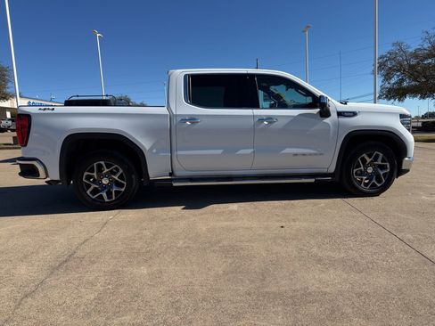 Used 2023 GMC Sierra 1500 SLT w/ SLT Convenience Package image 8