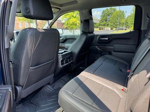 Used 2021 GMC Sierra 1500 SLT w/ SLT Premium Package AWD/4WD image 14