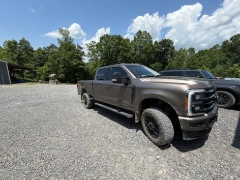 Used 2023 Ford F250 Lariat w/ Lariat Ultimate Package AWD/4WD image 8
