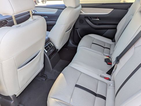 Certified 2025 MAZDA CX-90 3.3 Turbo w/ Preferred Package image 24