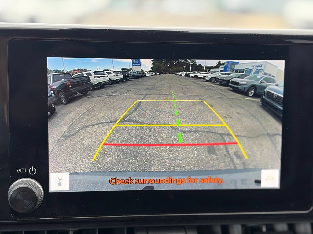 Used 2025 Toyota RAV4 LE AWD/4WD image 35