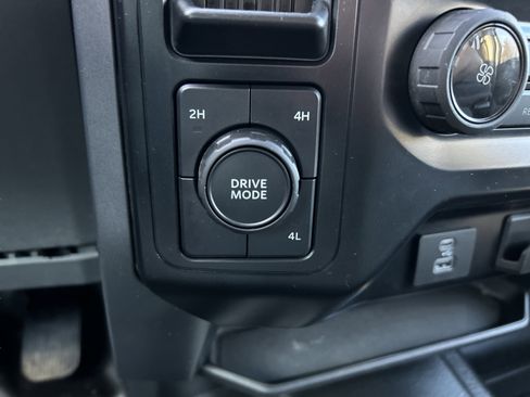 Used 2023 Ford F150 XLT w/ XTR Package image 16