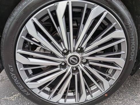 Used 2025 Nissan Altima 2.5 SL FWD image 27