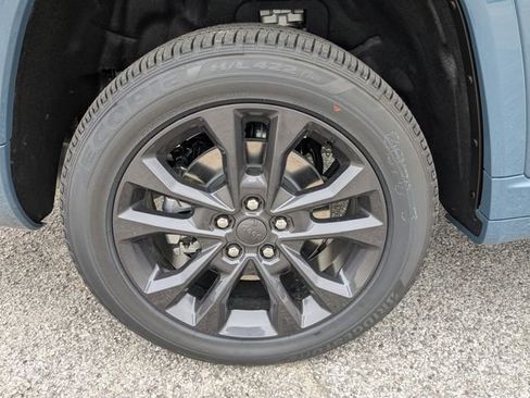 New 2026 Jeep Grand Cherokee L Limited AWD/4WD image 6