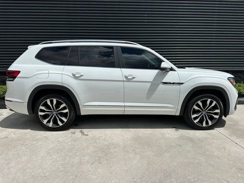 Used 2021 Volkswagen Atlas SEL R-Line FWD image 9
