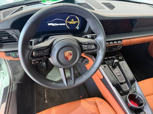 Used 2025 Porsche 911 Carrera image 13