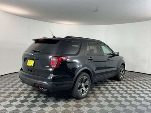 Used 2018 Ford Explorer Sport w/ Equipment Group 401A AWD/4WD image 5