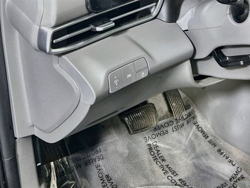 Used 2023 Hyundai Elantra SEL w/ Convenience Package FWD image 10
