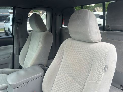 Used 2010 Toyota Tacoma PreRunner RWD image 20