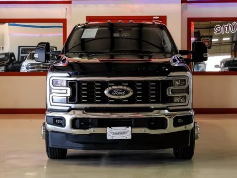 Used 2023 Ford F350 Lariat w/ Lariat Ultimate Package AWD/4WD image 10