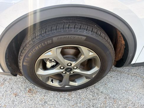 Used 2025 Ford Escape ST-Line FWD image 22