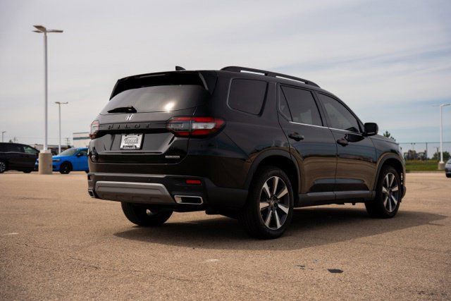 Used 2022 Honda Pilot Touring image 7