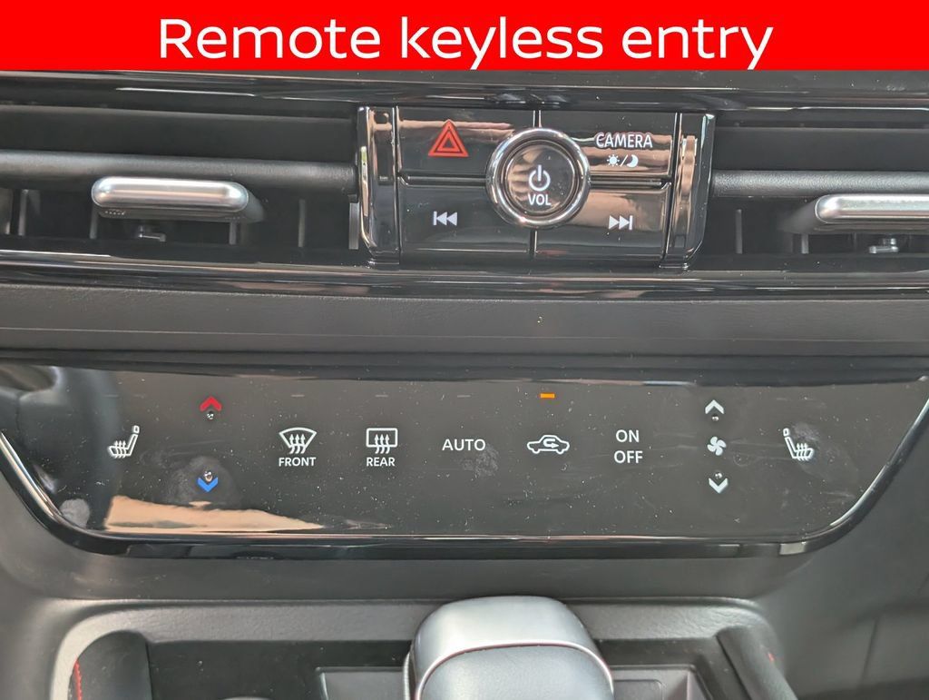 Certified 2026 Nissan Kicks SR w/ Cold Weather Package AWD/4WD image 19