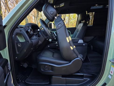 Used 2023 Land Rover Defender 110 75th Limited Edition image 15