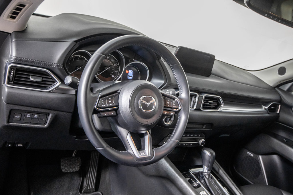 Used 2020 MAZDA CX-5 Touring FWD image 19