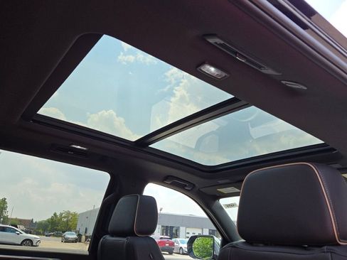 New 2025 Chevrolet Suburban Premier w/ Sun And Tow Package image 11