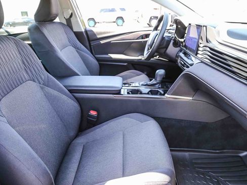 Certified 2025 Toyota Camry LE FWD image 21