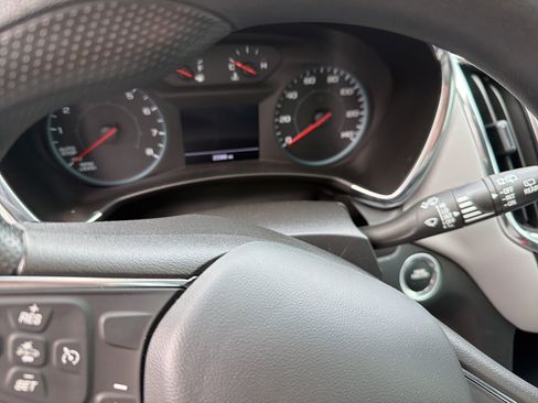 Used 2024 Chevrolet Equinox LS image 17