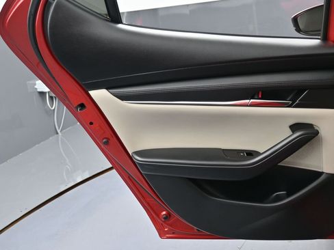 Used 2020 MAZDA MAZDA3 AWD Hatchback w/ Preferred Pkg image 34