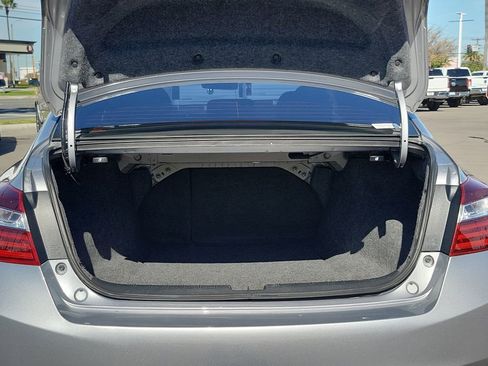 Used 2017 Honda Accord Sport image 24