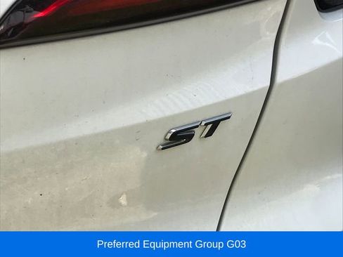 Used 2024 Buick Envista Sport Touring w/ Convenience I Package FWD image 4