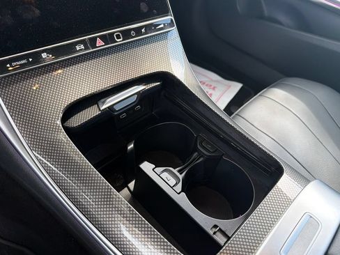 Used 2025 Mercedes-Benz CLE 300 4MATIC Coupe image 9
