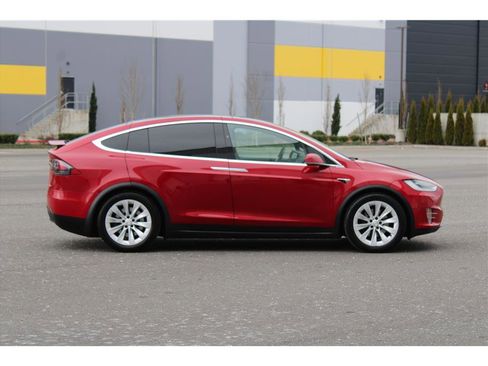 Used 2018 Tesla Model X 100D image 4