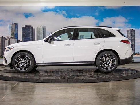 Certified 2026 Mercedes-Benz GLC 43 AMG 4MATIC image 6