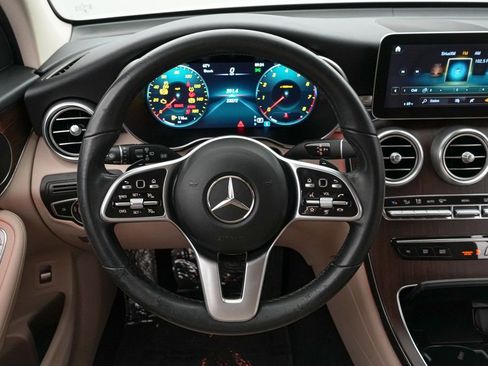 Used 2022 Mercedes-Benz GLC 300 4MATIC image 16