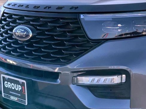 Used 2022 Ford Explorer ST-Line w/ Class IV Trailer Tow Package RWD image 30