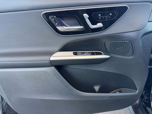 Certified 2025 Mercedes-Benz GLC 300 image 15