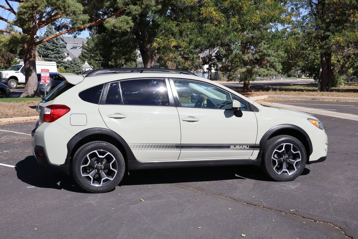 Used 2015 Subaru Crosstrek 2.0i Premium AWD/4WD image 4
