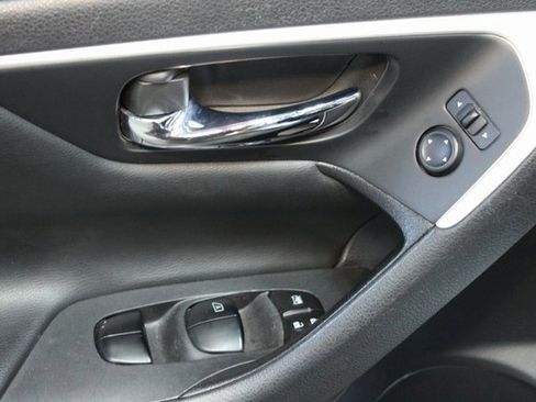 Used 2018 Nissan Altima 2.5 S image 16