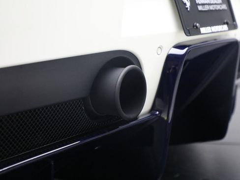 Certified 2015 Ferrari 458 Speciale A image 33