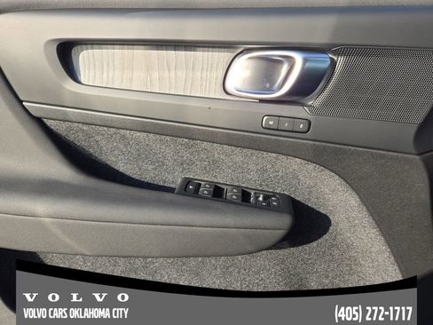 Used 2026 Volvo XC40 B4 Core w/ Protection Package Premier FWD image 22
