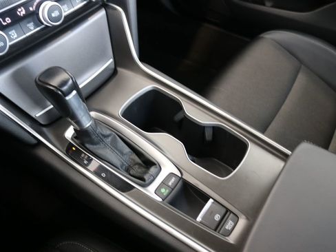 Used 2018 Honda Accord Sport image 47