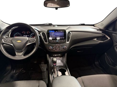 Used 2022 Chevrolet Malibu RS image 14