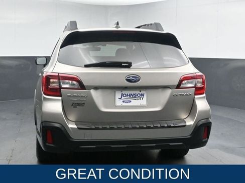 Used 2018 Subaru Outback 2.5i Premium image 10