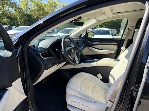 Used 2023 Buick Enclave Avenir w/ Avenir Technology Package image 8