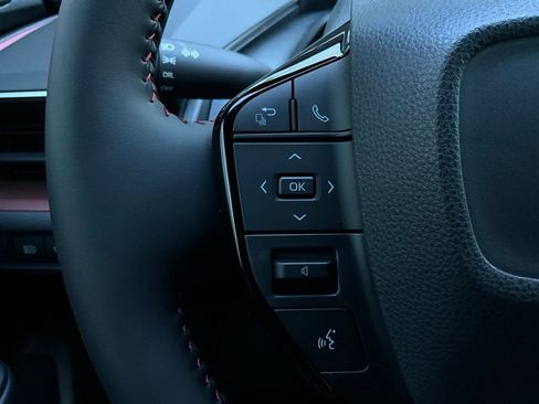 New 2026 Toyota Prius Plug-In Hybrid FWD image 30