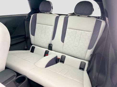 New 2026 MINI Cooper 2-Door Hardtop FWD image 20
